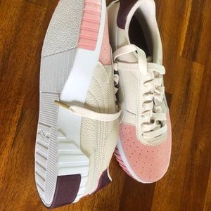 Puma Sneakers